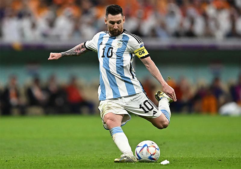Lionel Messi lọt top danh sách cầu thủ giỏi nhất thế giới