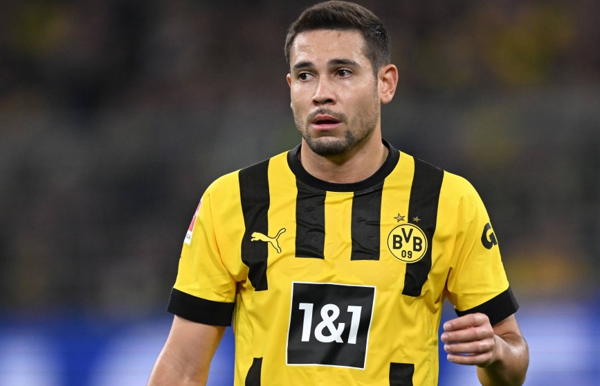 Raphael Guerreiro (Borussia Dortmund) - Hậu vệ trái chuyên nghiệp 